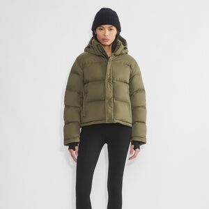NWT ARITZIA SUPERPUFF